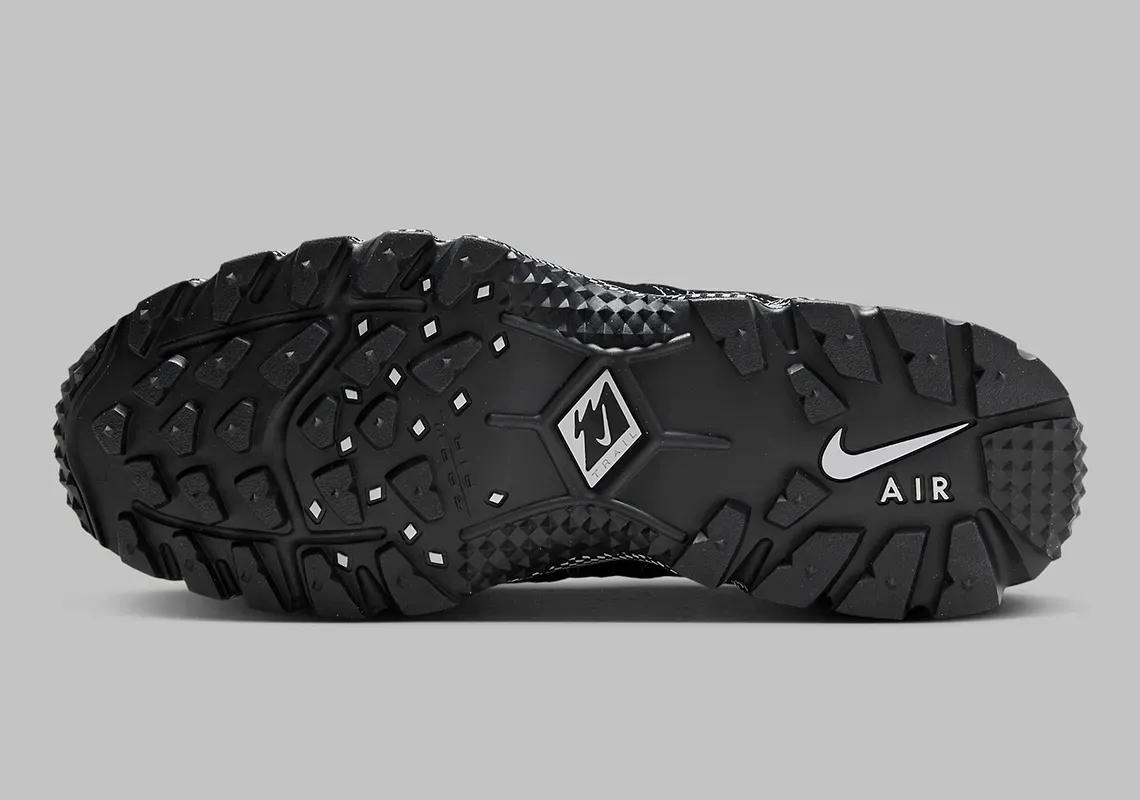Nike sort la Air Humara dans un design "Oreo"