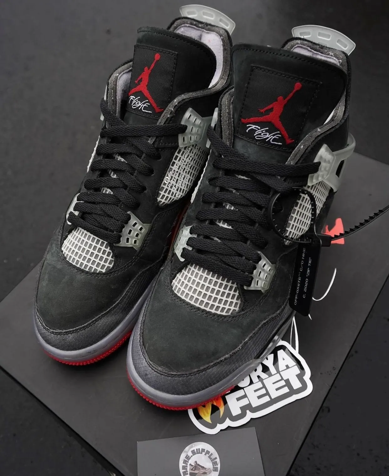 Nike AIR JORDAN 4 x OFF-WHITE “BRED”